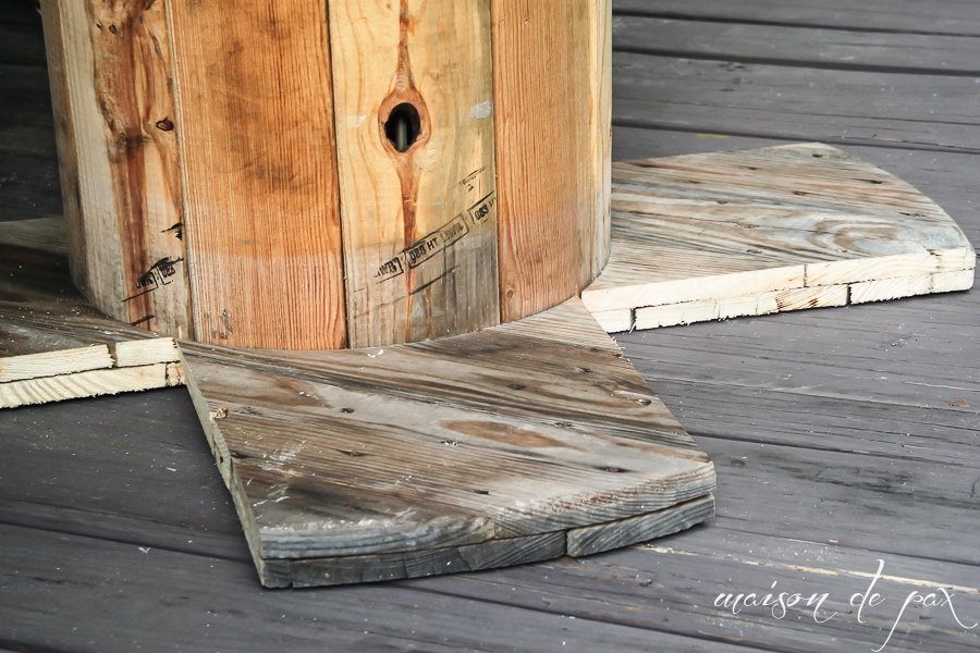 How to make a DIY wooden spool table with DIY tutorial- Maison de Pax