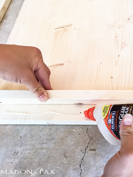 step by step tutorial and building plans for an "antique" firewood box - perfect for a mini mudroom, too! aiweb9ygdry.cmersite.com