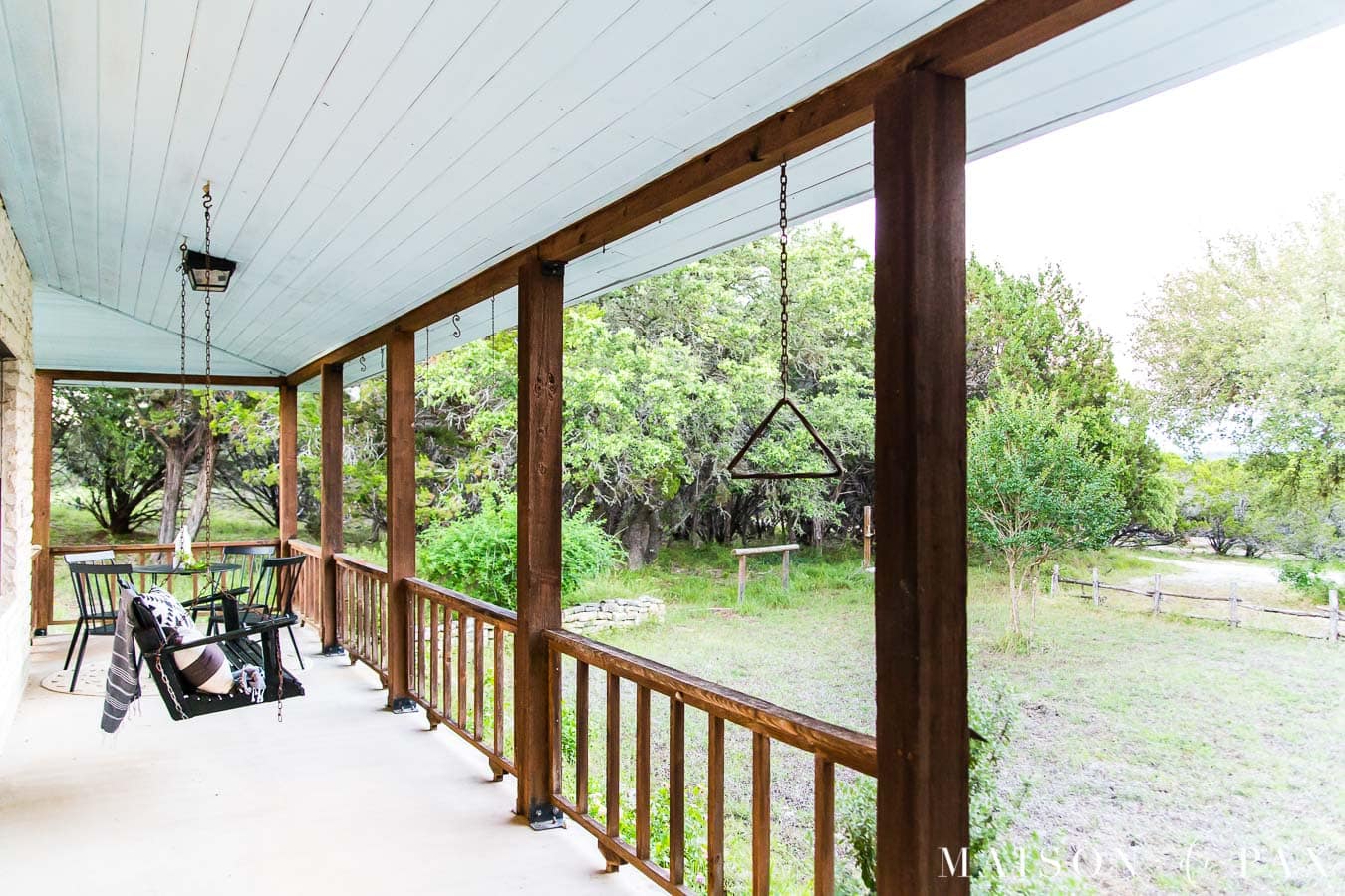 relaxing modern farmhouse wrap around porch | Maison de Pax