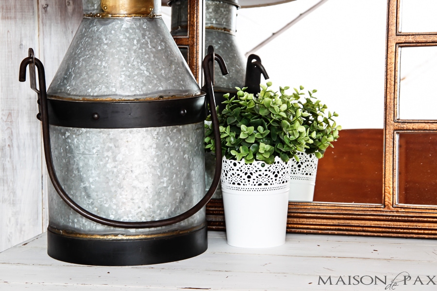great ideas on how to mix styles: rustic, classic, traditional, industrial | via aiweb9ygdry.cmersite.com #eclectic #design #decor