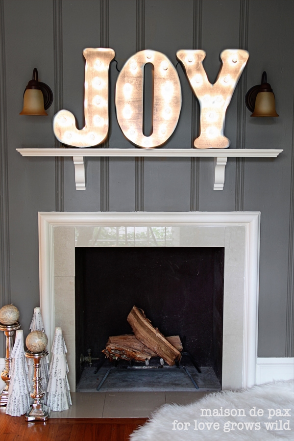 marquee letters lit full- Maison de Pax