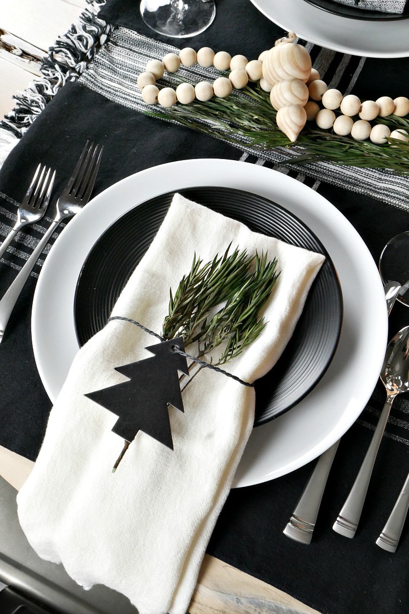 black and white holiday table - Maison de Pax