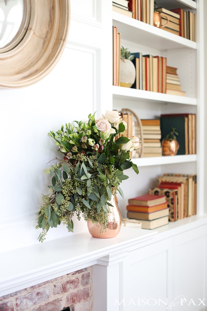 This casually elegant living room is all set to go for spring! Use these simple spring decorating ideas to get your home ready for spring.