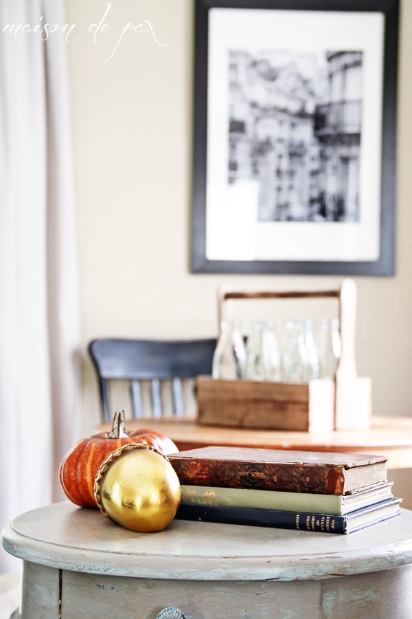 Fall pumpkin and acorn- Maison de Pax