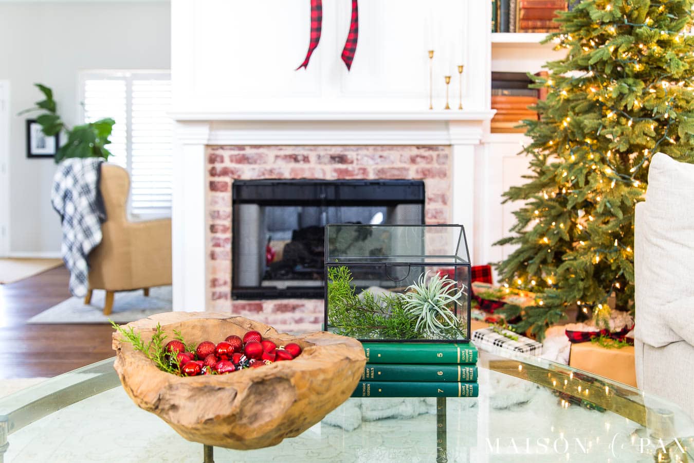 red and black and white plaid with red and green accents in Christmas living room | Maison de Pax