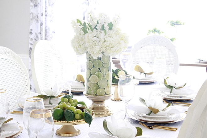 Tips for using florals in your homeTips for using florals in your home: Fresh flowers can be expensive and short lived... but they're not the only way to decorate with flowers! Don't miss these creative tips for decorating with florals!