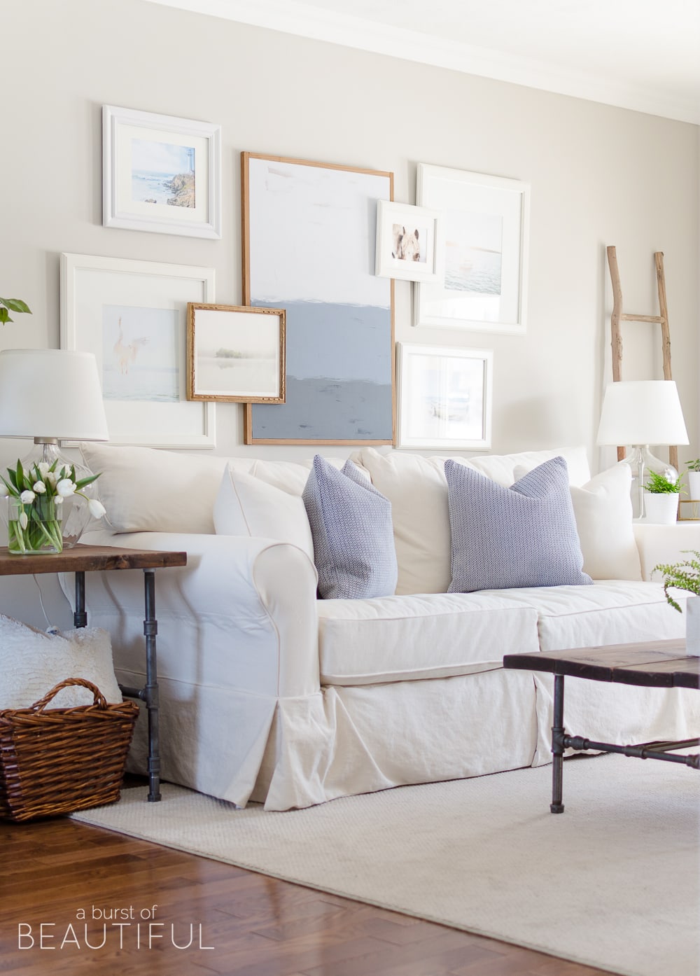 How to Capture a Modern Farmhouse Style: tips for decorating your home with that modern farmhouse feel and charm