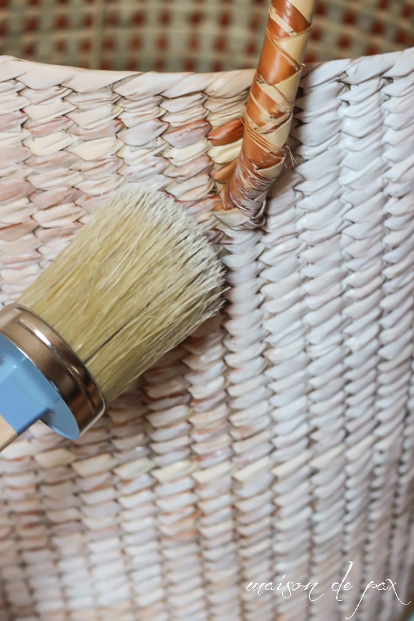 update an old basket with a fresh coat of paint via aiweb9ygdry.cmersite.com #diy #decor #makeover