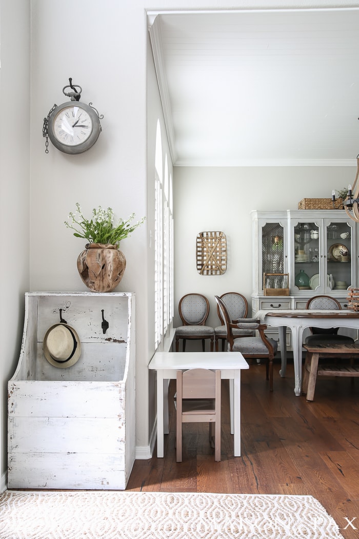 Love the rustic white boot box! Beautiful summer home tour with lots of whites, raw wood tones, and simple summer decorating ideas- Maison de Pax