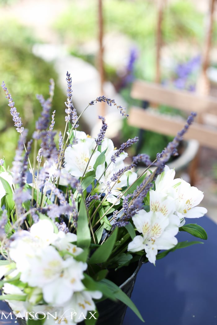 lavender and alstroemeria in a rustic bucket - such a simple and elegant centerpiece | aiweb9ygdry.cmersite.com