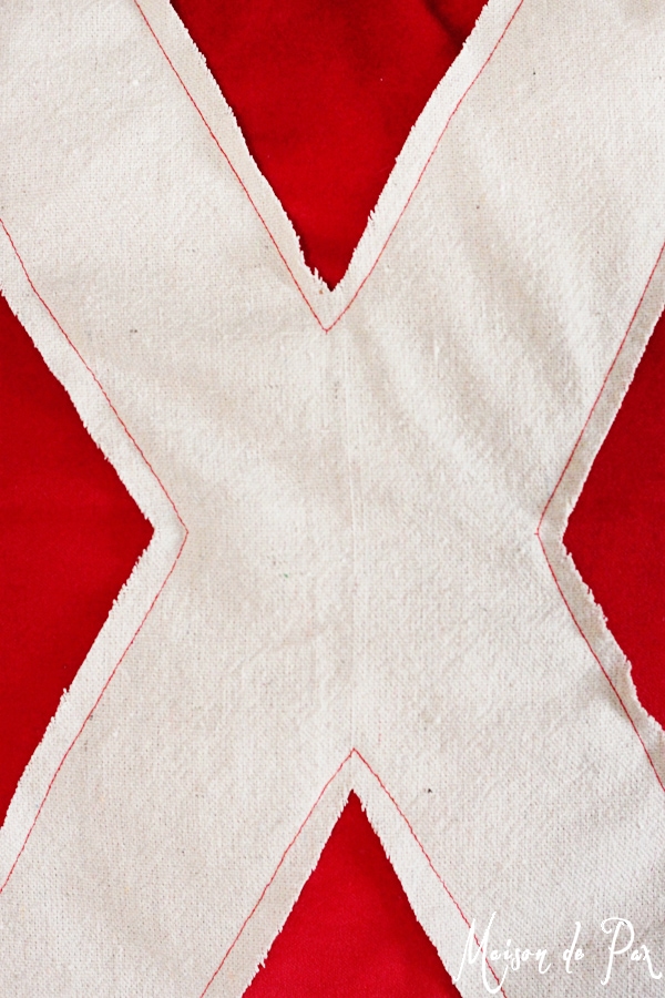 Easy tutorial for adorable Valentine's pillows