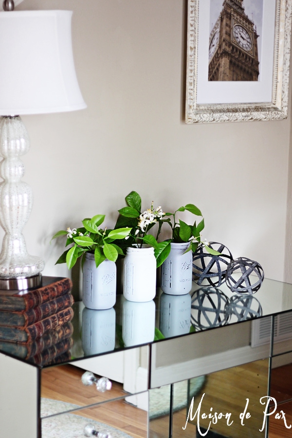 Don't miss these tips for creating a spring vignette in your own home (at aiweb9ygdry.cmersite.com)