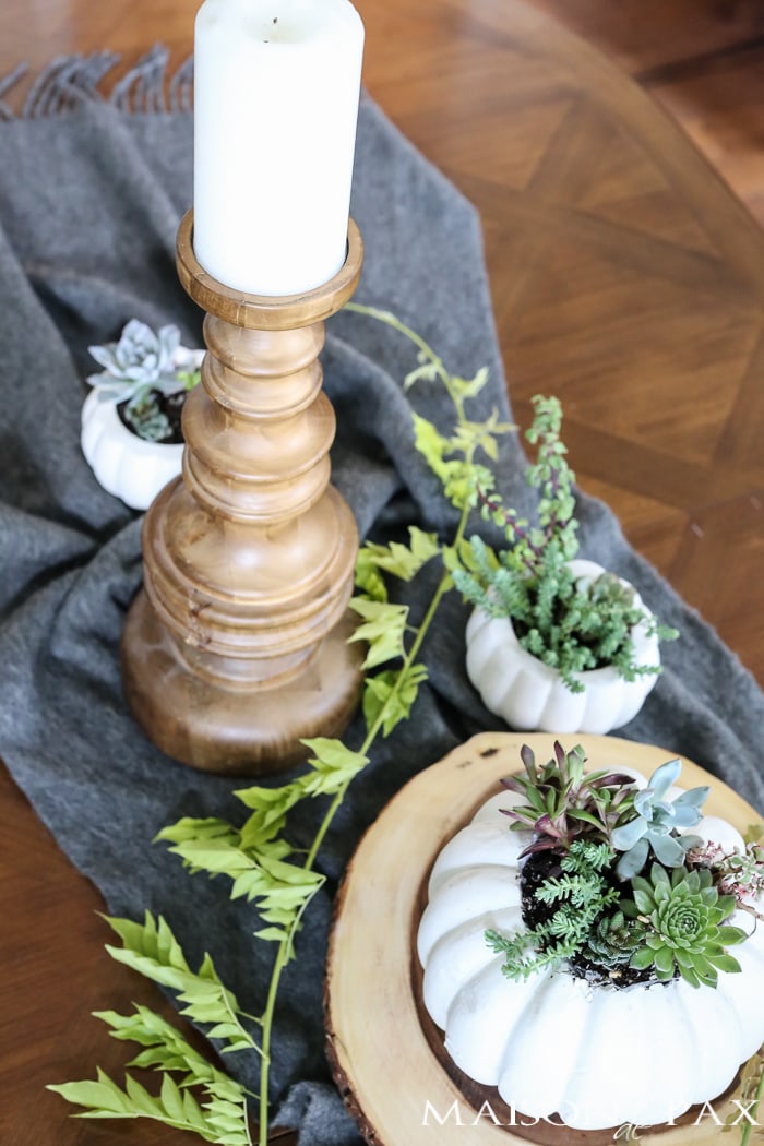 Looking for easy fall decorations? Make your home light and cozy with these neutral decorating ideas perfect for early fall