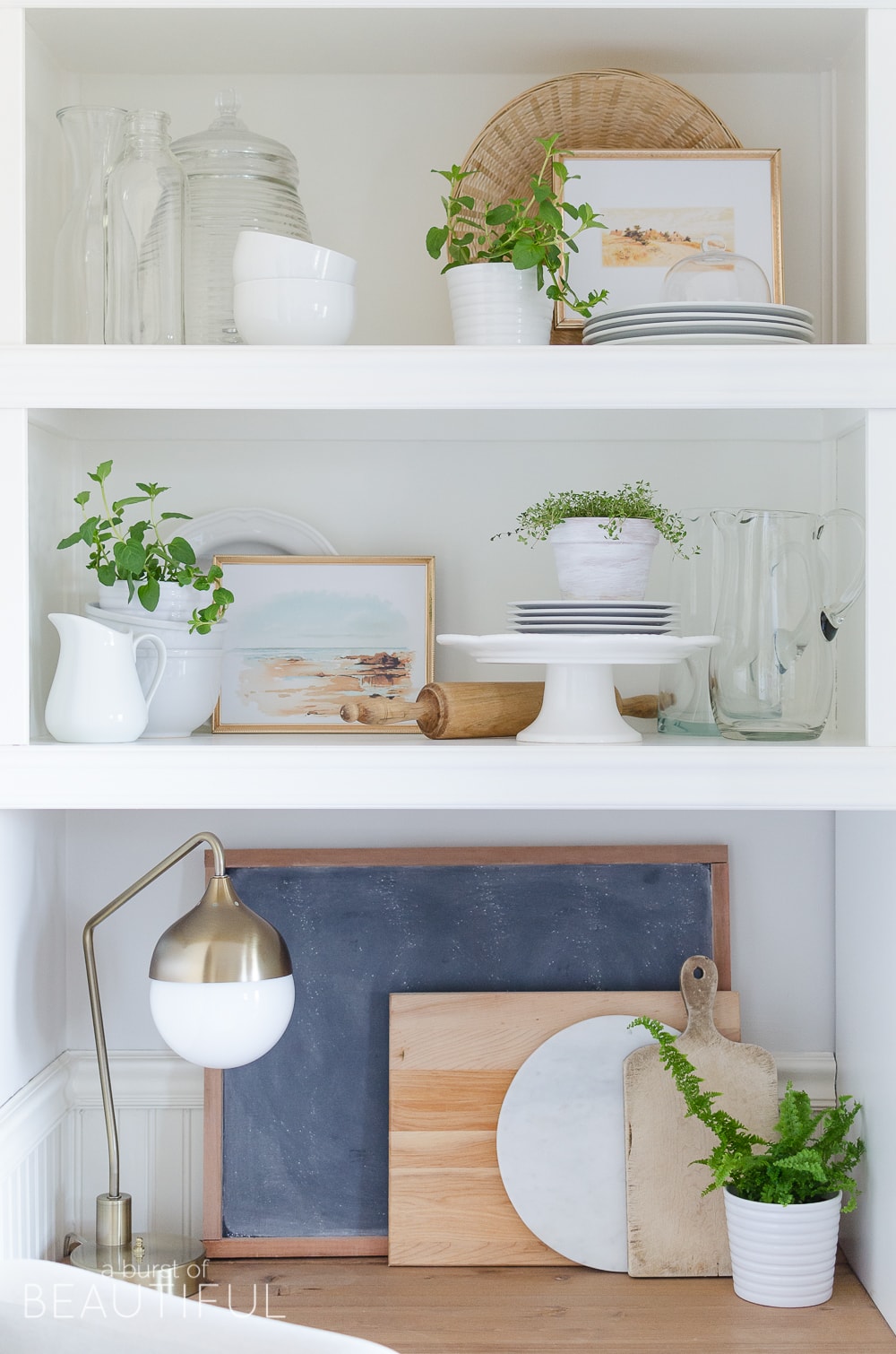 How to Capture a Modern Farmhouse Style: tips for decorating your home with that modern farmhouse feel and charm