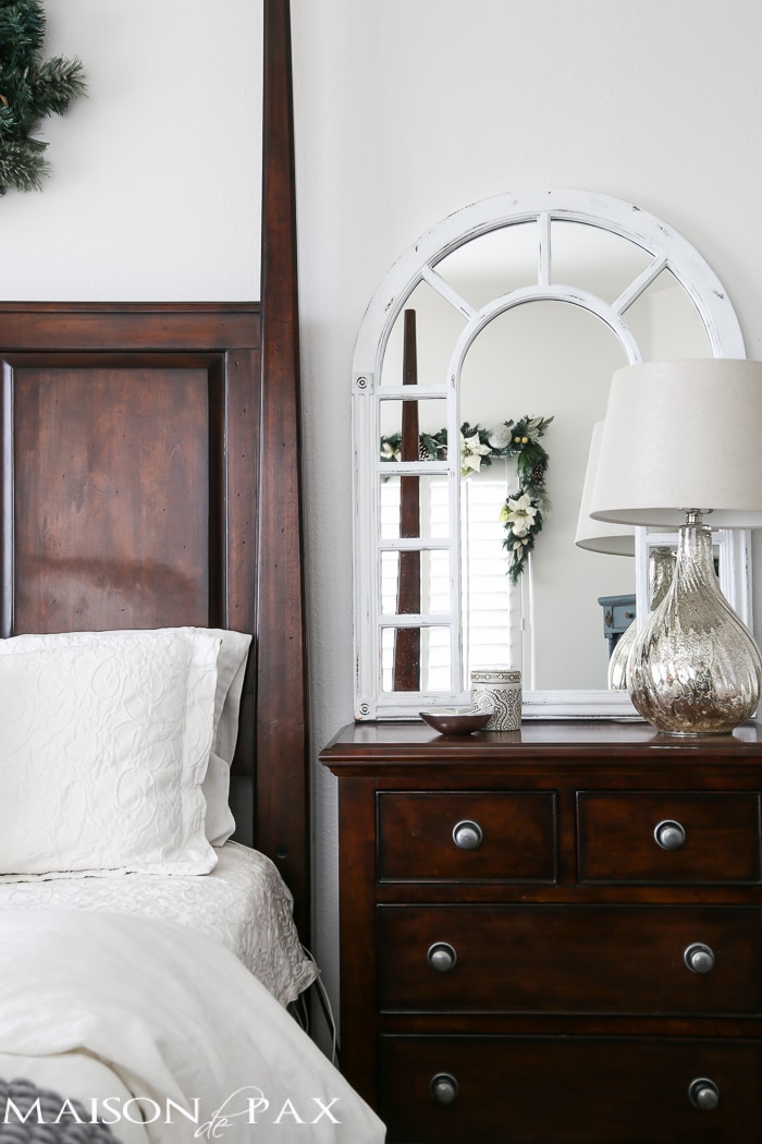 white christmas bedroom decorating ideas
