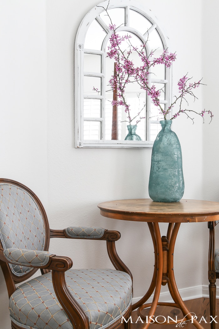 Simple, neutral, lovely spring decorating ideas plus 5 tips for easy spring decor.