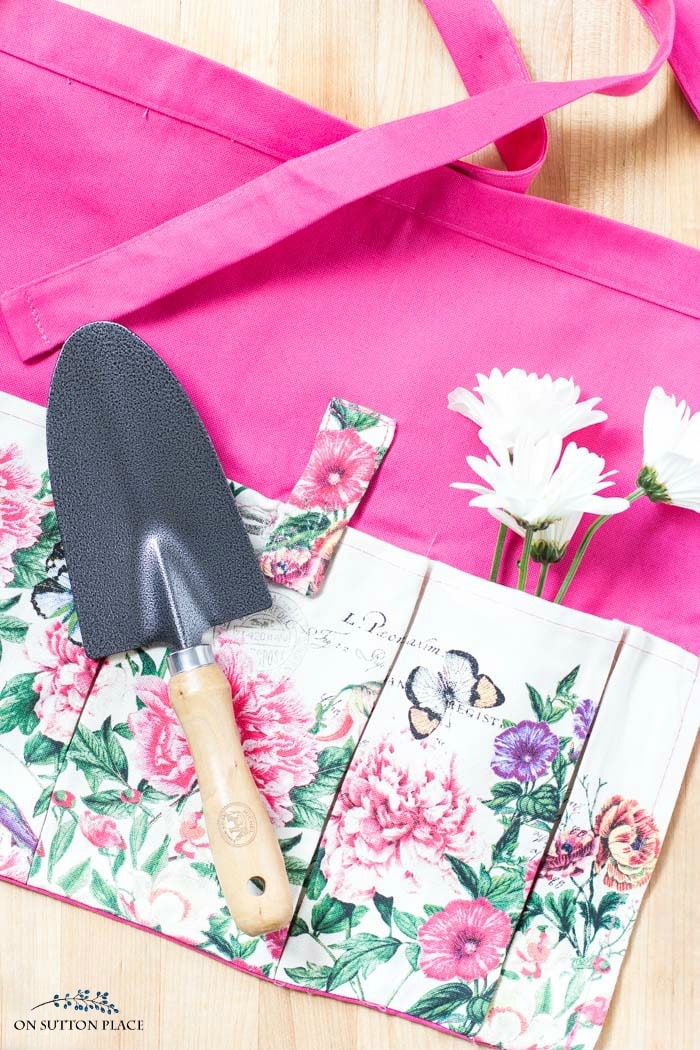 Garden Themed Giveaway & Edible Flowers from On Sutton Place