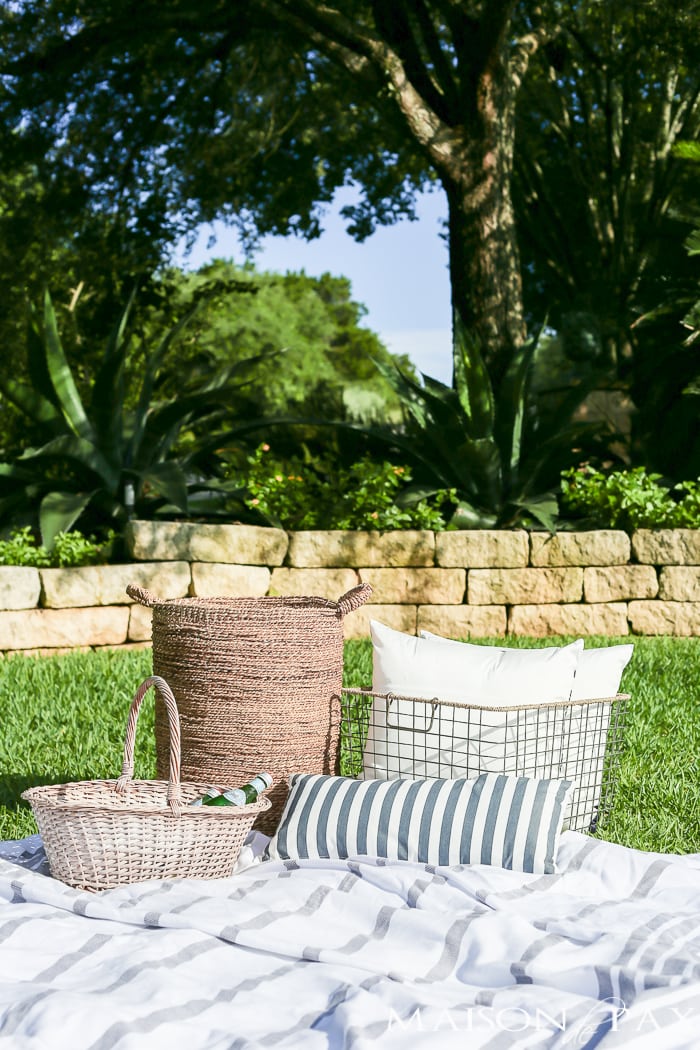 simple summer picnic blanket and games