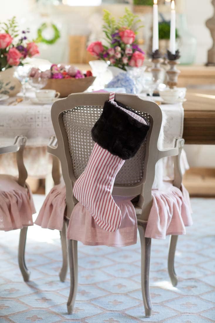 pink Christmas decorating ideas - Maison de Pax