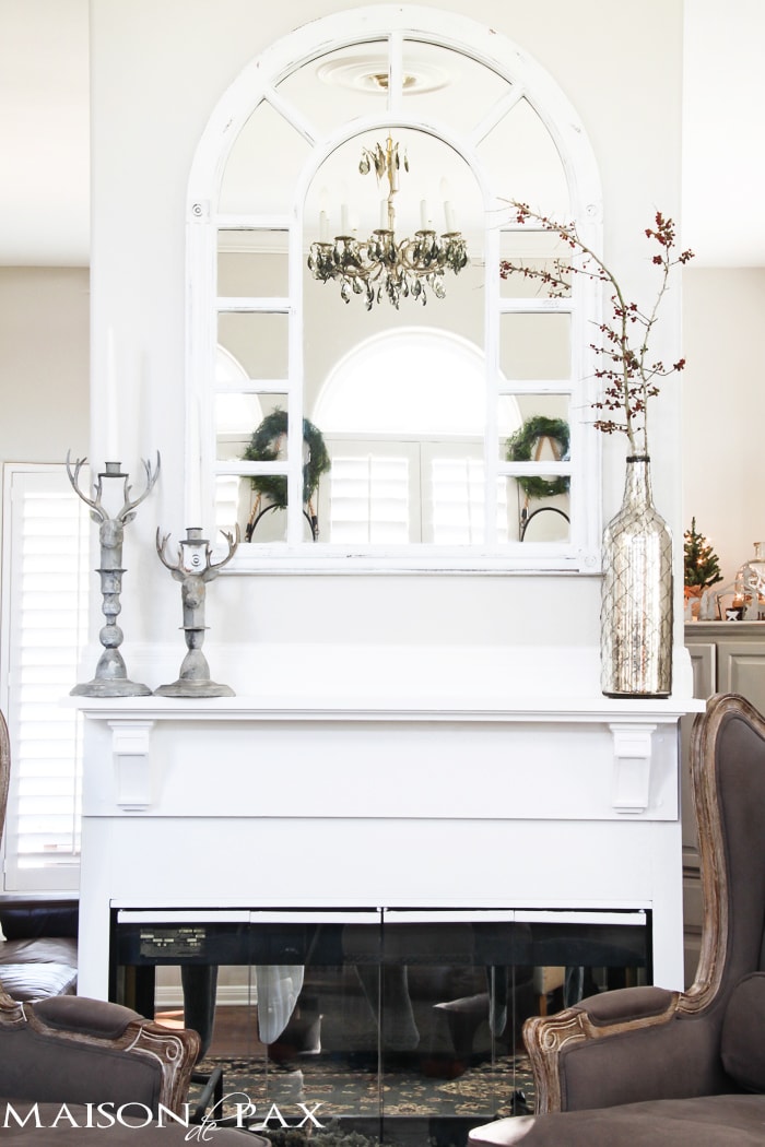 Gorgeous, simple Christmas home tour: natural greenery, winter woodland theme, sparkly touches, and simple reminder of the hope of the season. Tons of diy and decorating ideas | aiweb9ygdry.cmersite.com