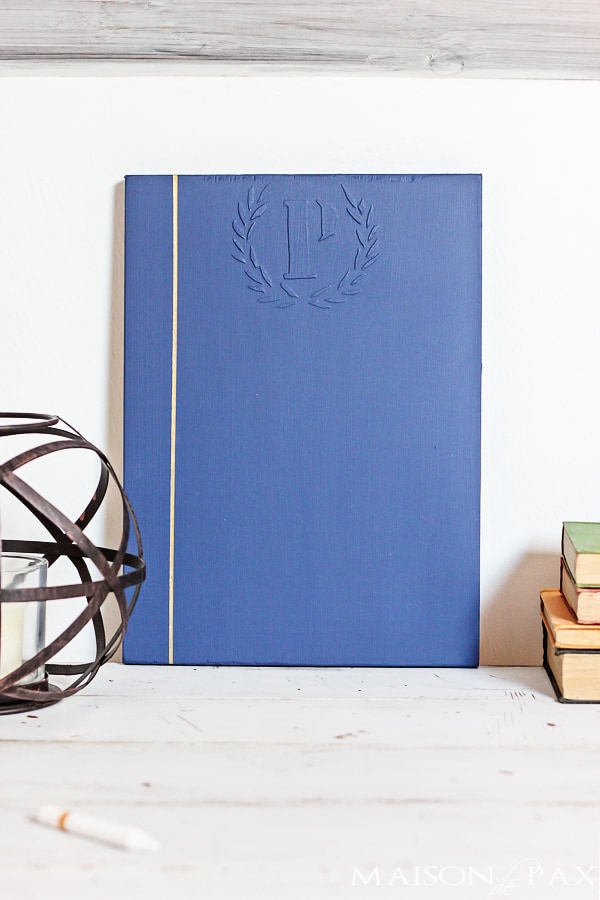 So cool! Easy tutorial to create a raised emblem on any piece of furniture or decor | aiweb9ygdry.cmersite.com