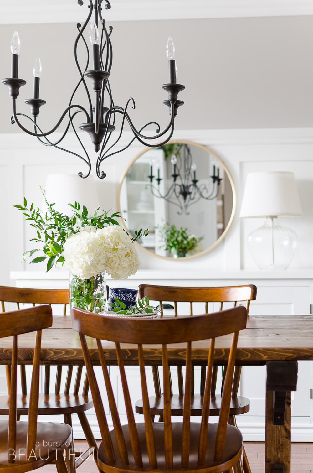 How to Capture a Modern Farmhouse Style: tips for decorating your home with that modern farmhouse feel and charm