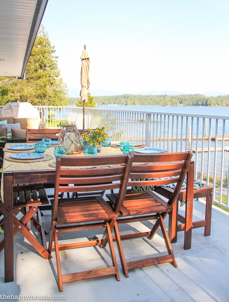Lake Dining Set