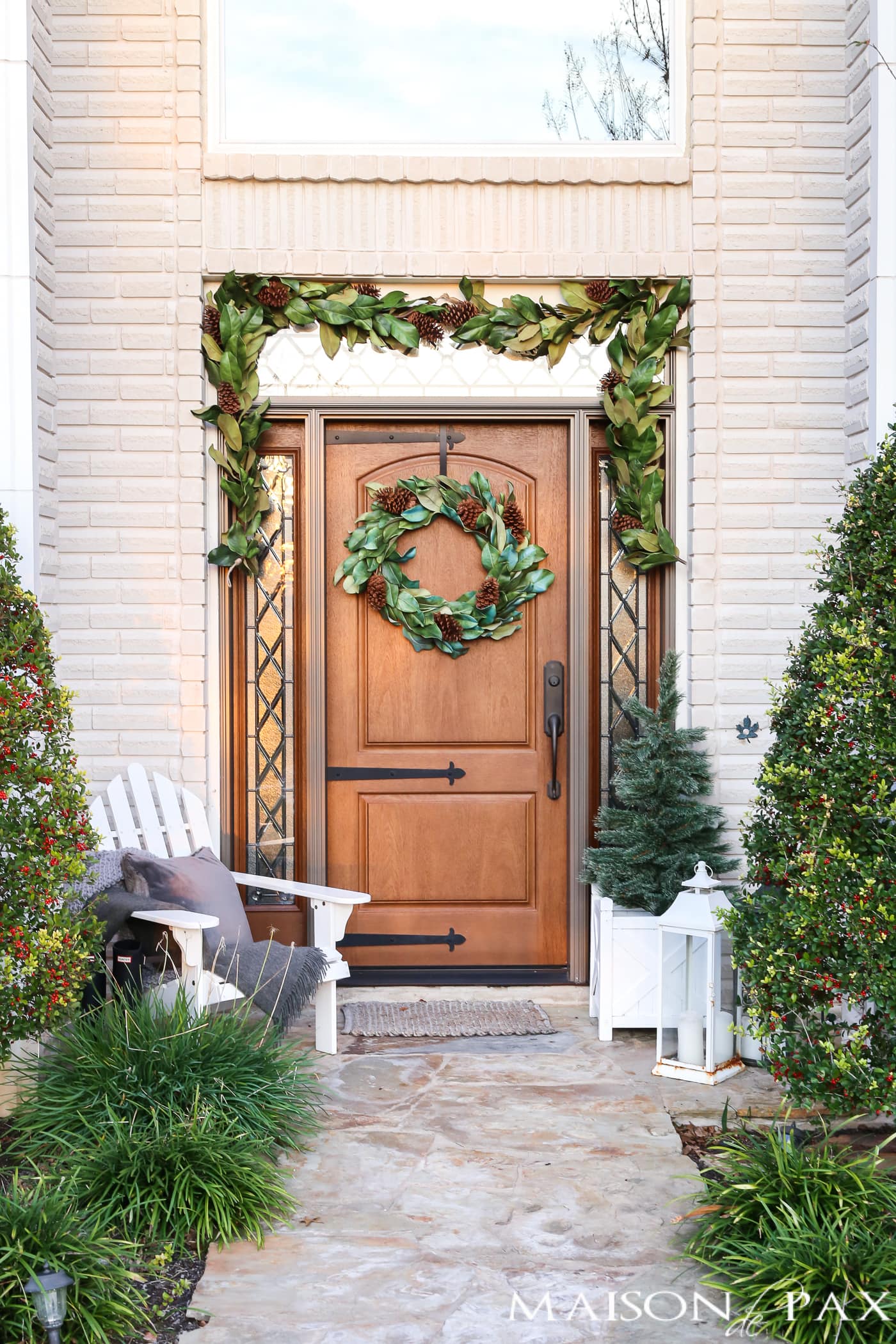 souther magnolia holiday front porch #magnoliawreath