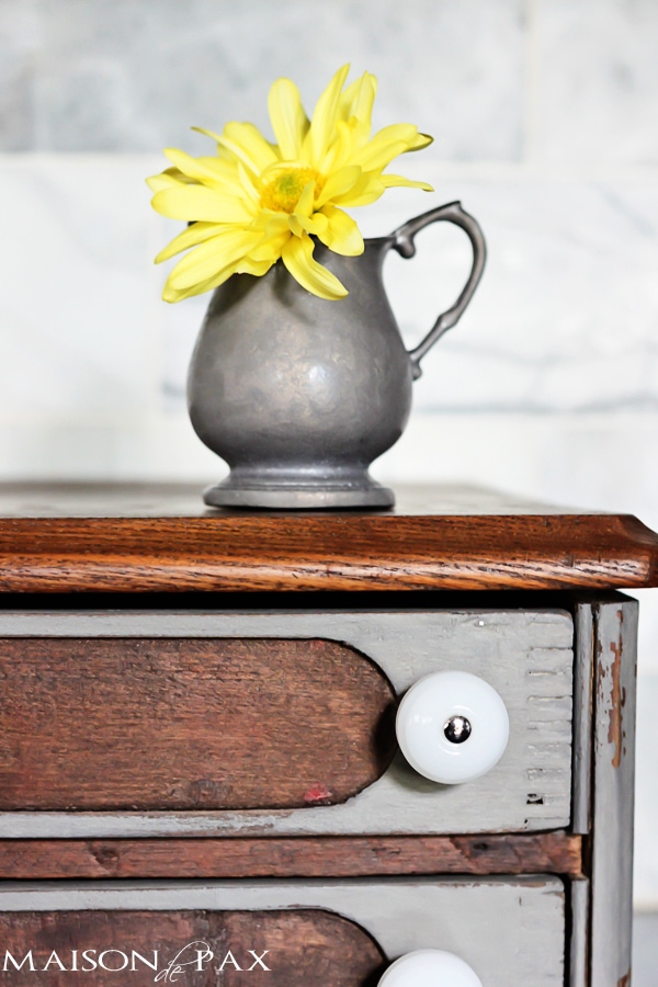 beautiful two-toned antique chest makeover via aiweb9ygdry.cmersite.com #tutorial #diy #stain #paint