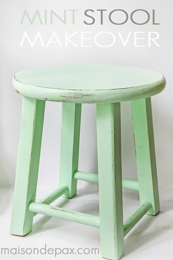 Such an adorable little stool! Great tutorial to make your own little mint stool via aiweb9ygdry.cmersite.com #diy #paint