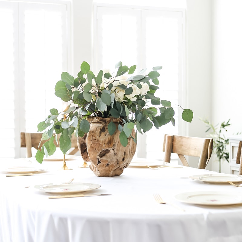 Photographing Interiors: Capturing Beauty - a course by Maison de Pax. Learn to use natural light to photograph interiors in Unit 2 of this video course! #photographinginteriors #photography #interiorphotography #photographytutorial #photographycourse #videocourse