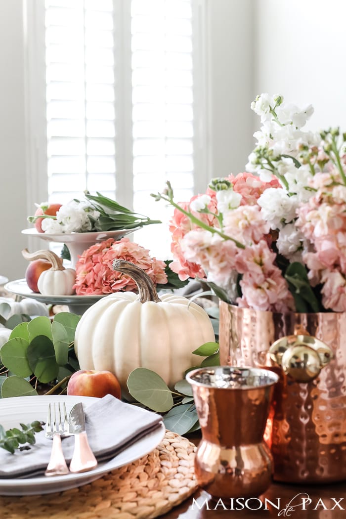 blush flowers, copper accents, and white pumpkins: creative fall tablescape #falltablescape