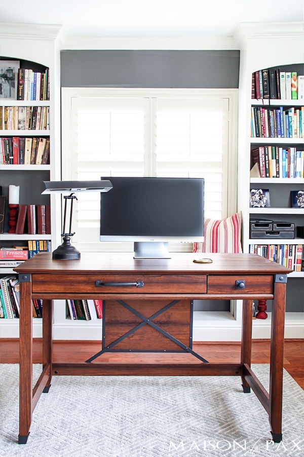 Gray and white office with the wood desk and floors... and those built-in bookshelves! aiweb9ygdry.cmersite.com