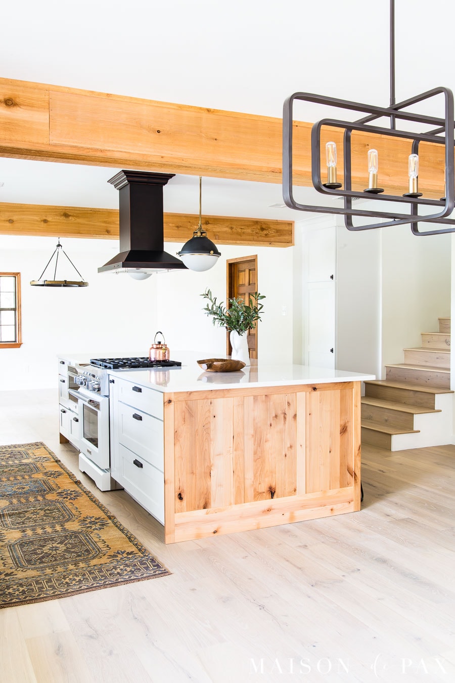 black and brass industrial farmhouse lighting | Maison de Pax