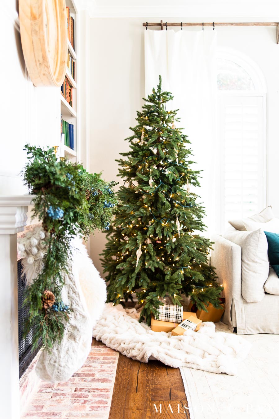 almost naked tree with christmas lights | maison de pax