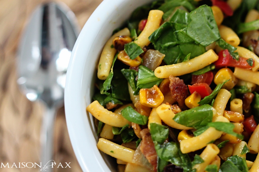 Quick and easy dinner recipe: macaroni and cheese with sweet sautéed veggies and bacon - aiweb9ygdry.cmersite.com