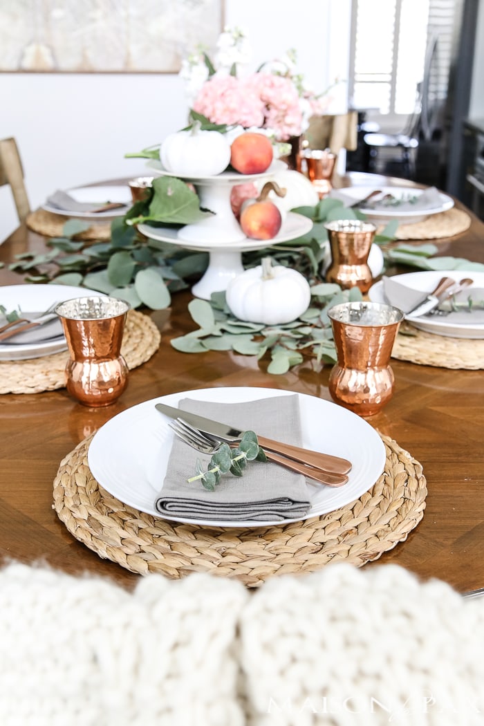Thanksgiving Table Decorations and Ideas