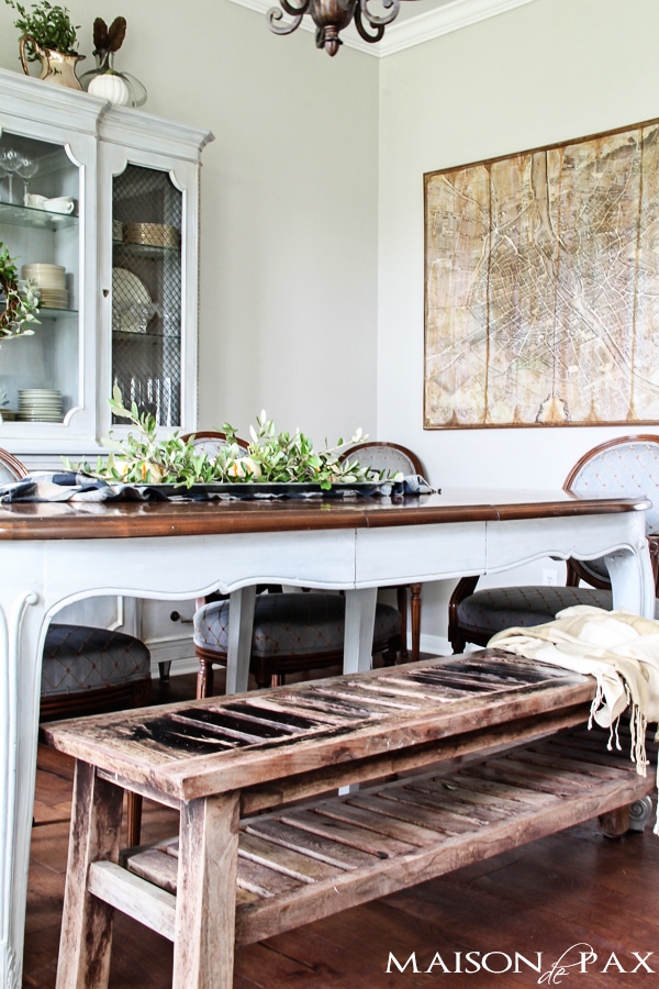 I love this fall home tour! Calming neutrals and lots of texture: simple ideas and easy fall decorations | aiweb9ygdry.cmersite.com