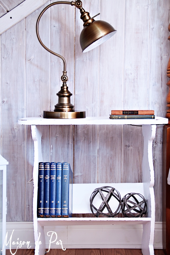 Farmhouse bedside table- Maison de Pax