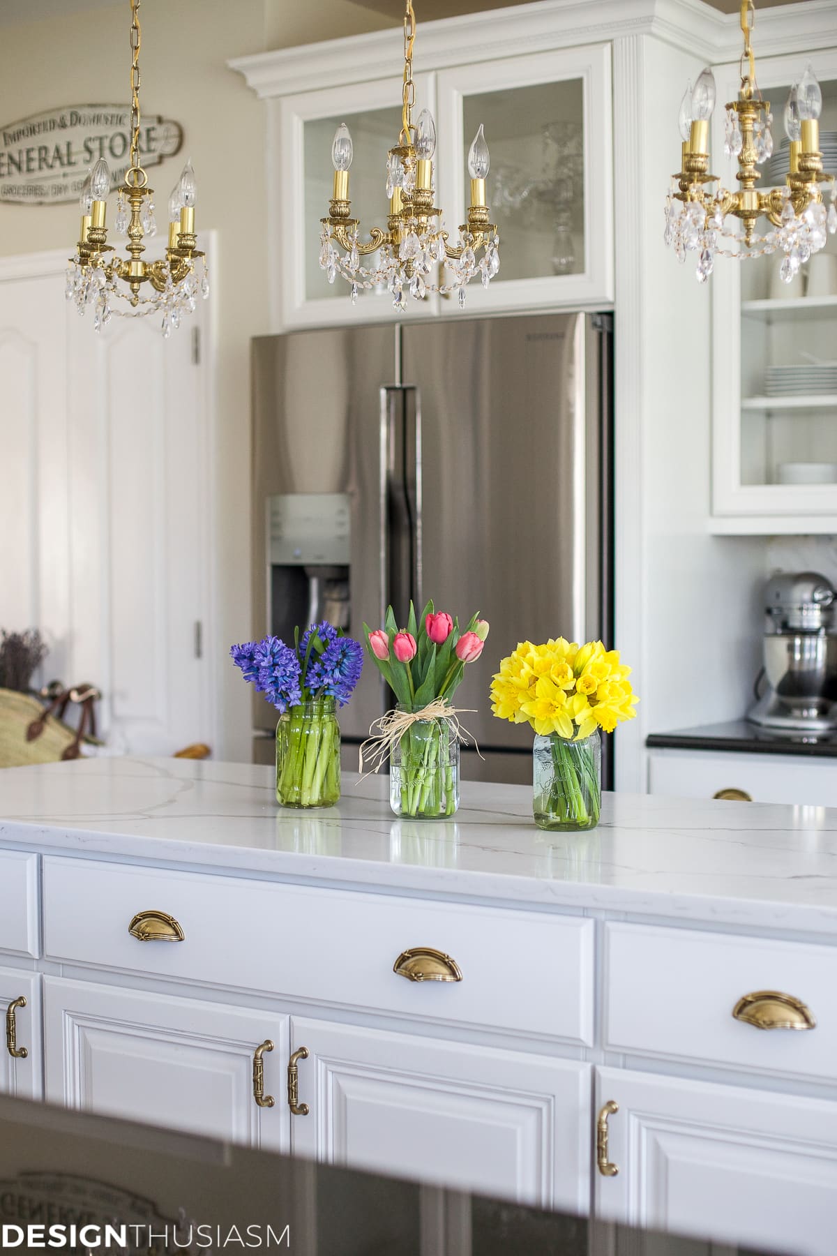 Spring Room Decor | 6 ways to add spring cheer to your home | designthusiasm.com