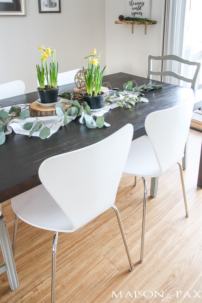 Looking for a great DIY budget alternative to carpet? Try vinyl flooring for an affordable option for high traffic areas. This tutorial will walk you through how to install a vinyl flooring!