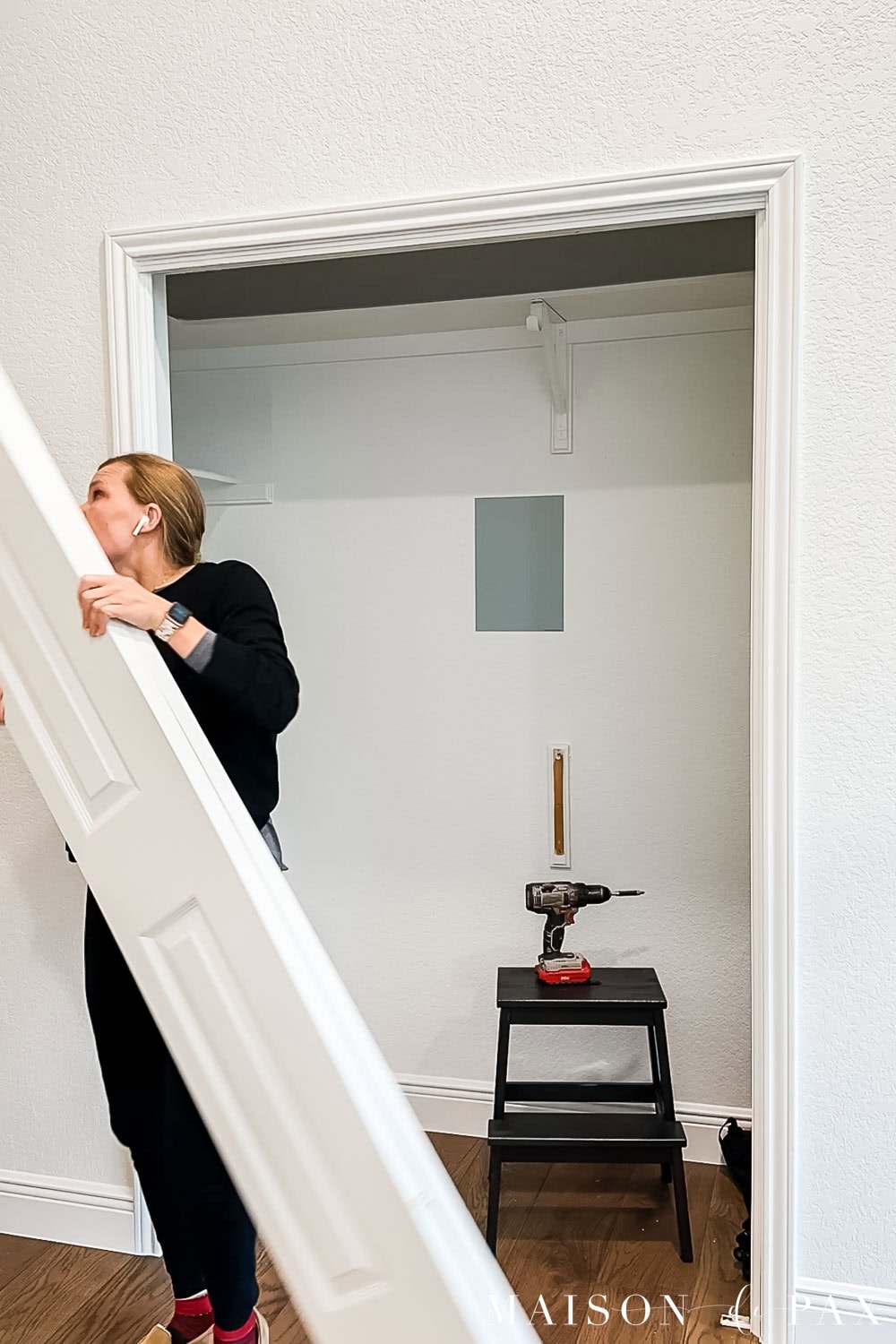 remove bifold doors to convert closet to office nook