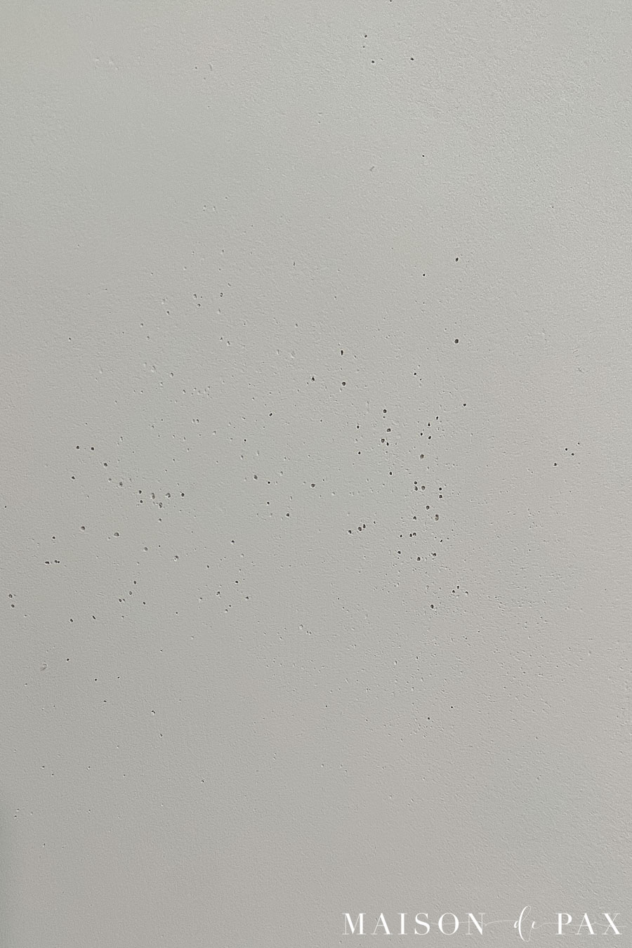 air bubble holes in drywall mud