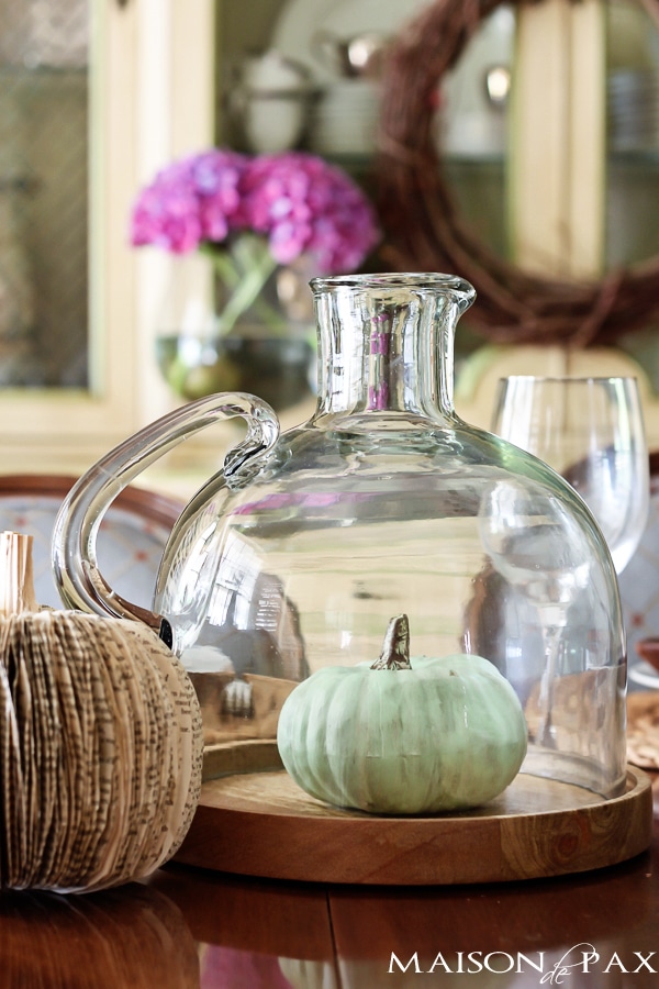 gorgeous neutral fall centerpieces at aiweb9ygdry.cmersite.com #fall #decor #centerpiece #tablescape #dining