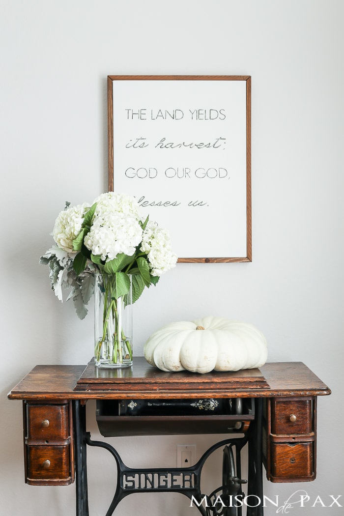 Fall vignette- Maison de Pax