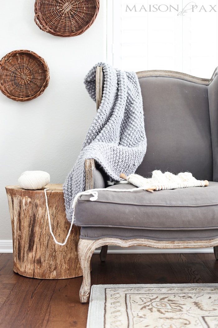 Gorgeous diy chunky knit blanket in a soft gray wool | aiweb9ygdry.cmersite.com