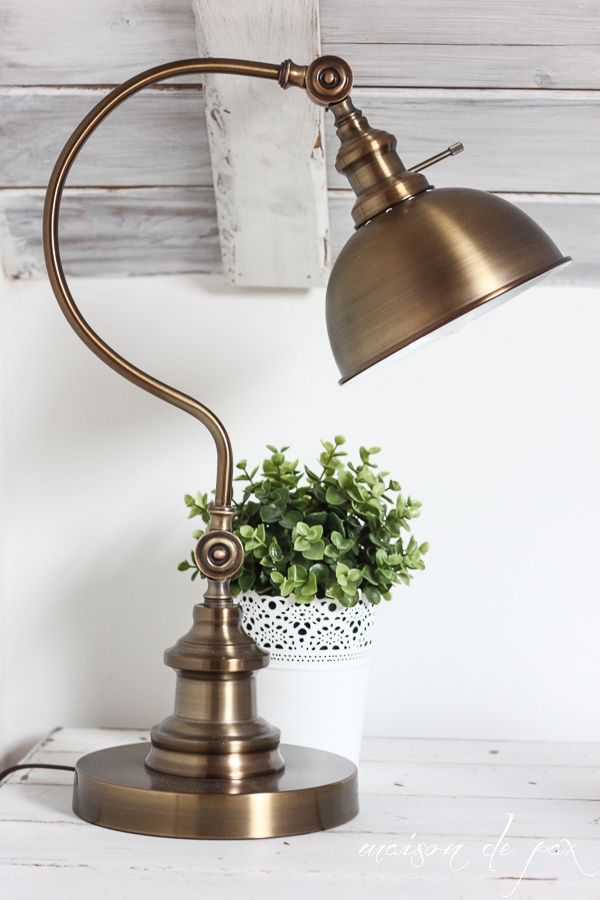 Make a gorgeous, painted, planked look desktop from plywood! via aiweb9ygdry.cmersite.com