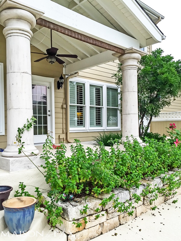 90s home porch- Maison de Pax
