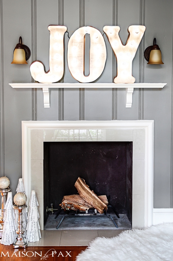 Vintage Marquee Lights (full fireplace lit)